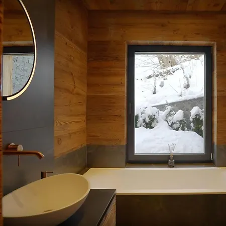 Skitrav Penhouse View 公寓 *