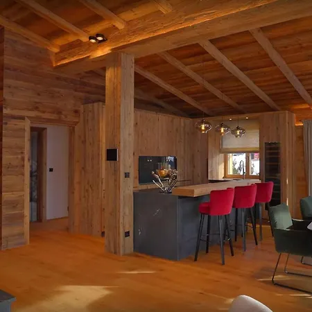 Skitrav Penhouse View 公寓 *